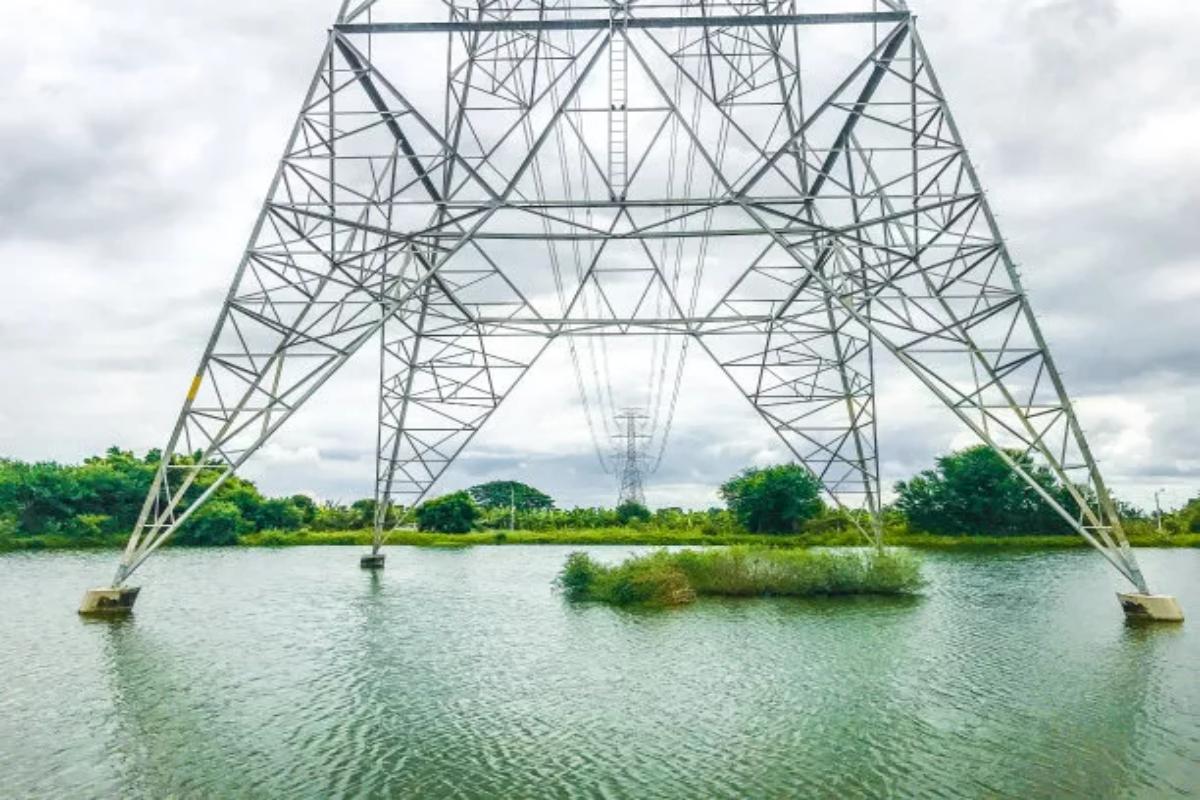 Reka bentuk ketinggian menara kuasa