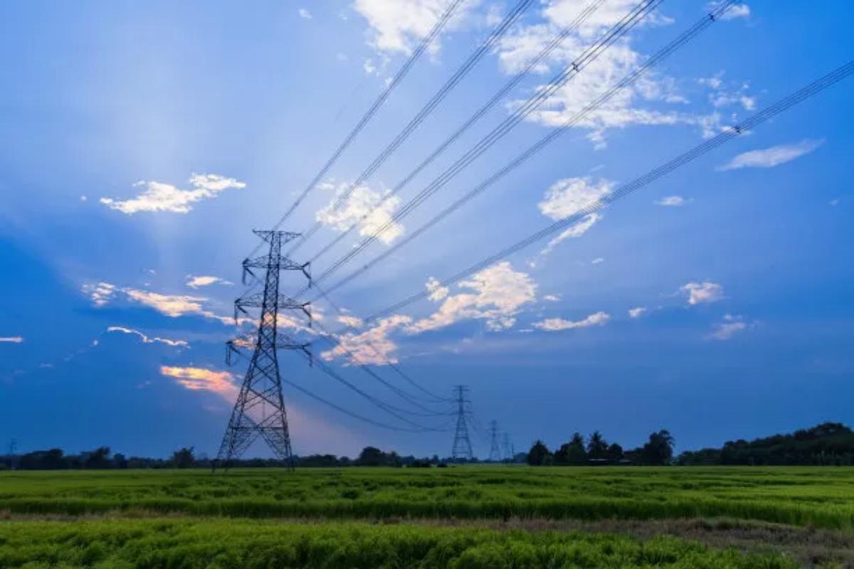 Bahagian ini menerangkan cara memasang menara angin